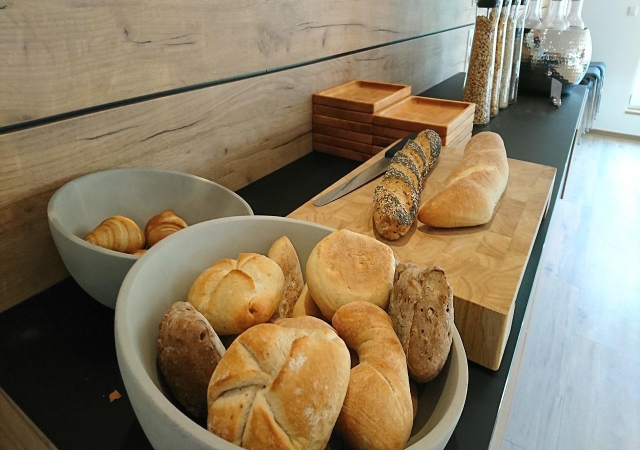 Hotel Restaurant Kochschule Roessle الزاخ المظهر الخارجي الصورة