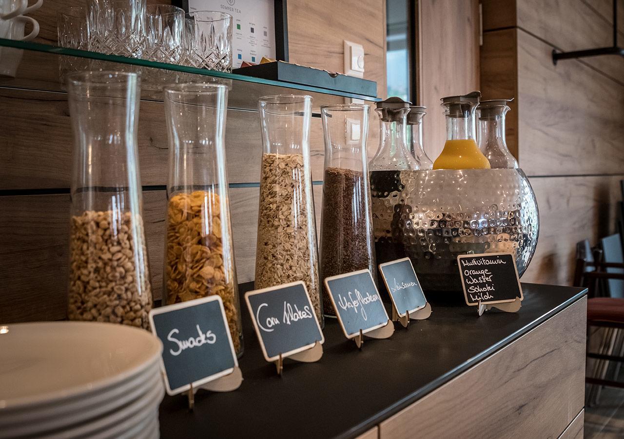 Hotel Restaurant Kochschule Roessle الزاخ المظهر الخارجي الصورة