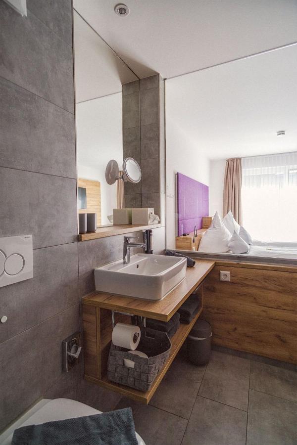 Hotel Restaurant Kochschule Roessle الزاخ المظهر الخارجي الصورة